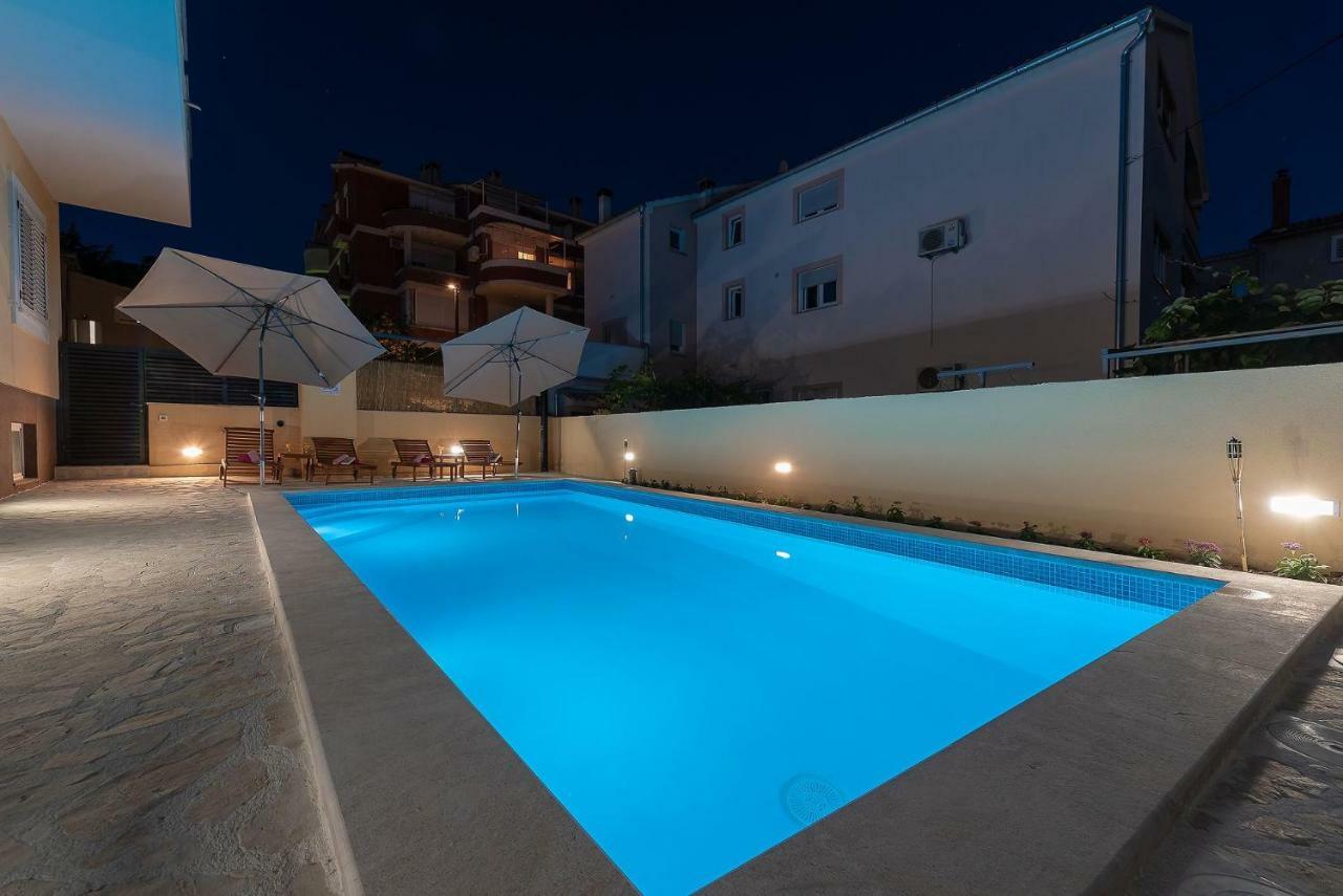 Apartments Dijana Zara Esterno foto